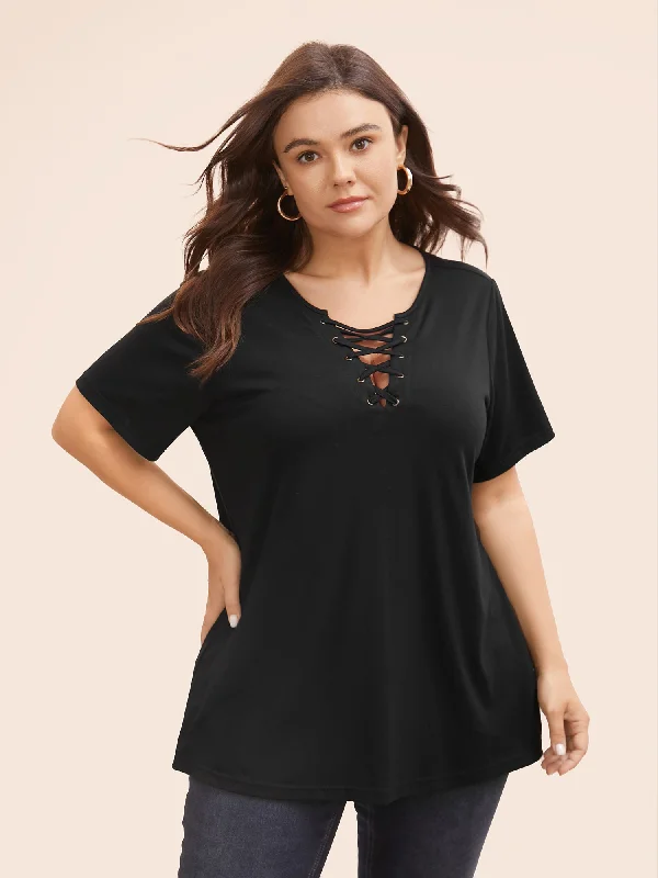 Solid Cross Straps Eyelet T-shirt